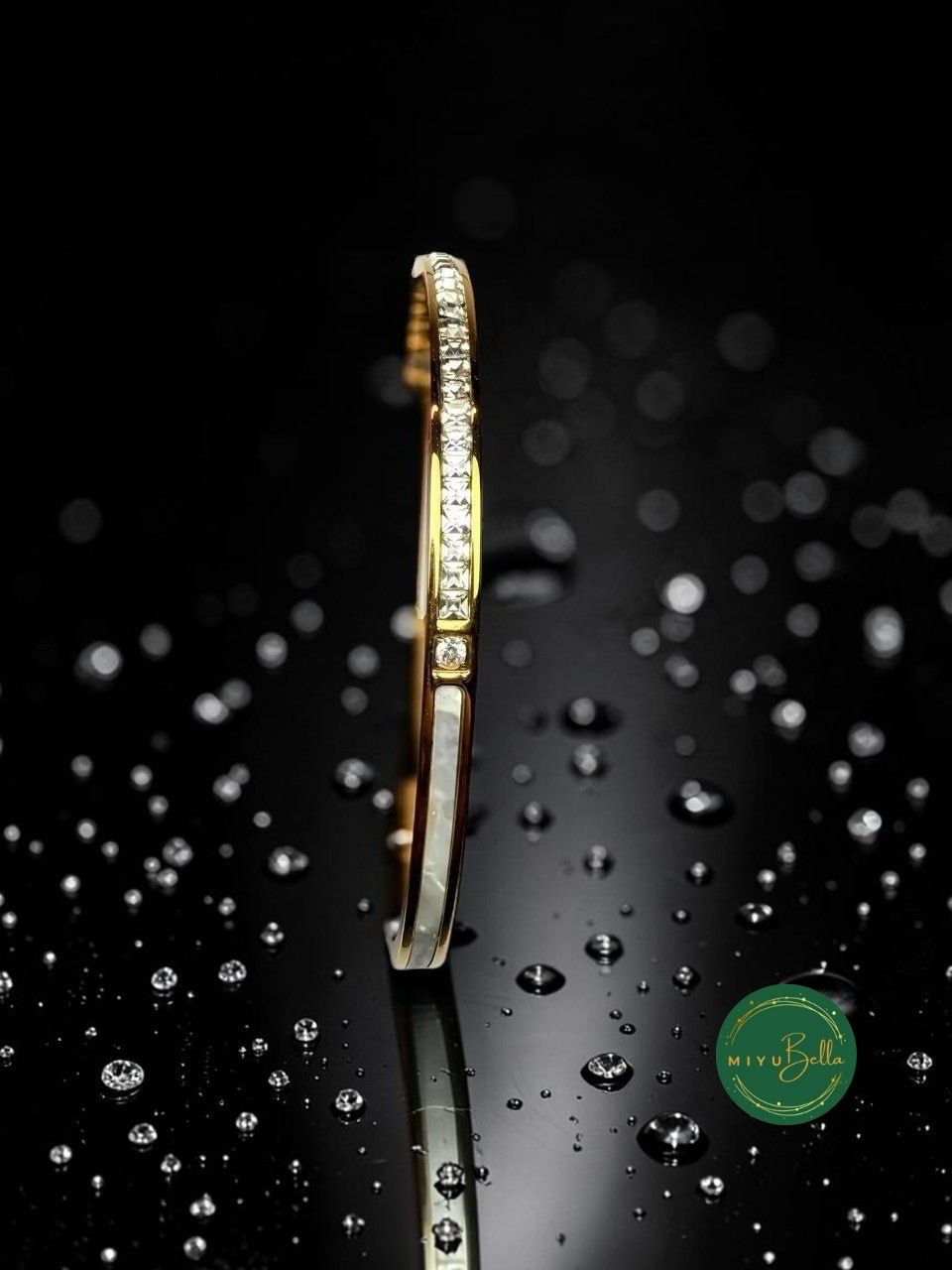 Aurelia - Sleek Bracelet