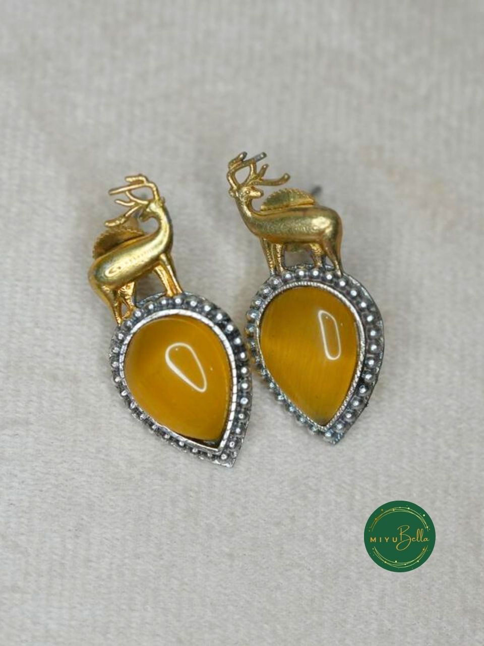 Garima – Dual Tone Antique Finish in Hypoallergenic Brass