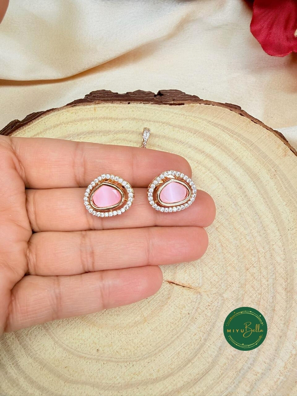 Kahani - Kundan Moissanite Baby Pink Pendant Set