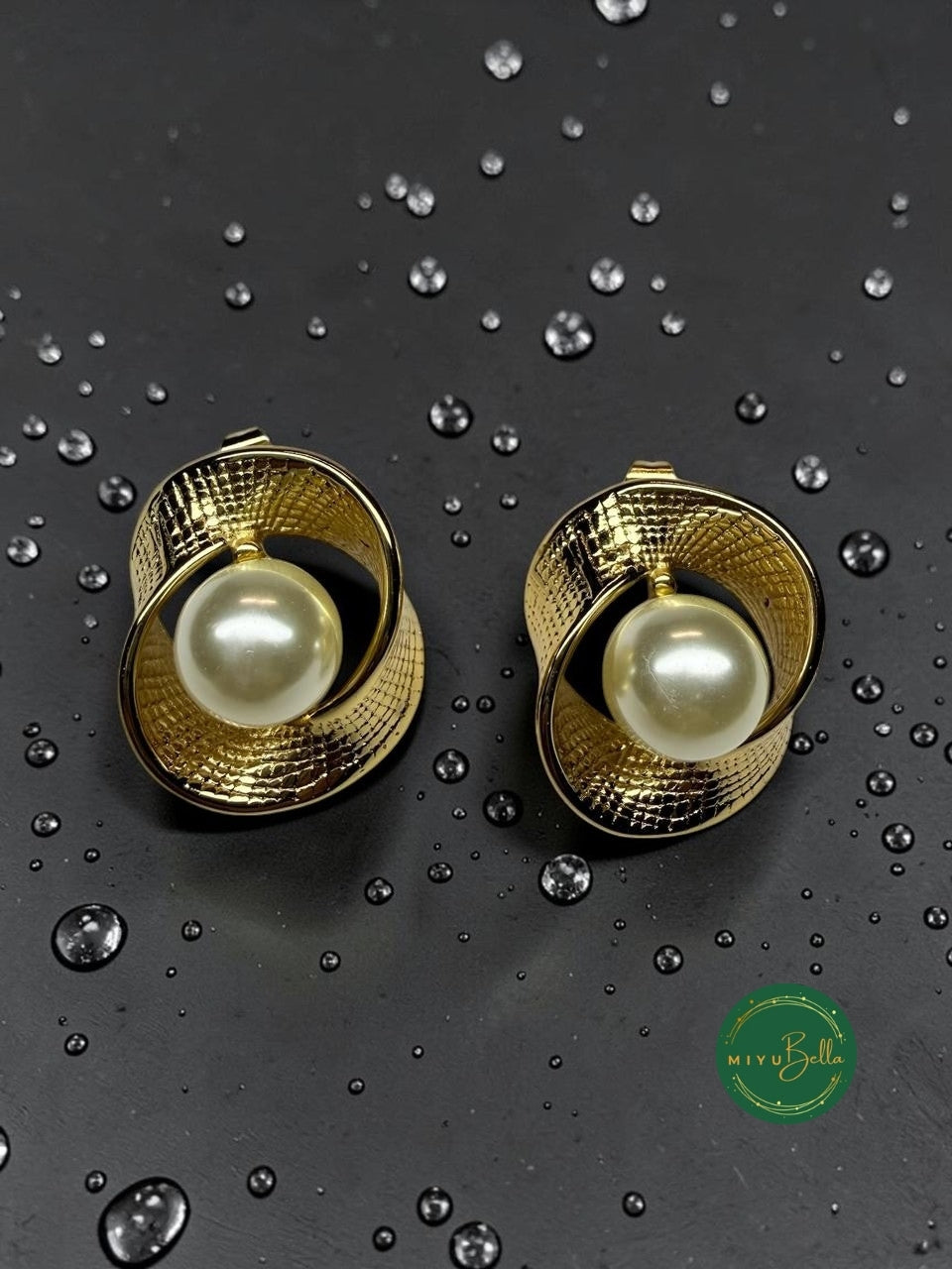 Aurelia - Pearl Orbit Stud Earrings