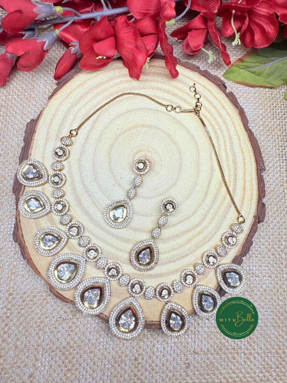 Saavi – Kundan and Cubic Zirconia Jewellery Set