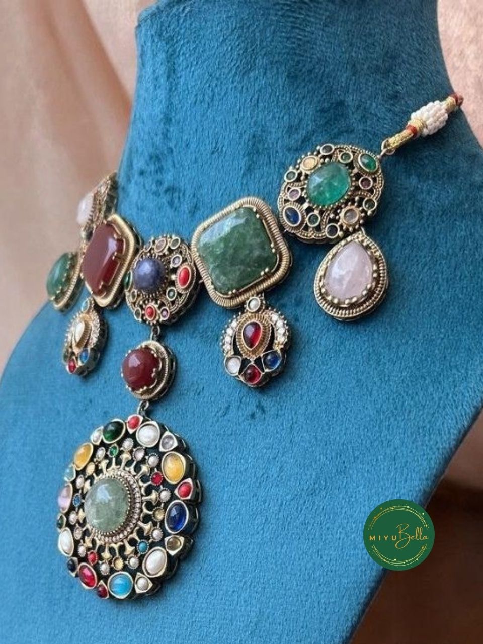 Sabhya - Vintage Statement Necklace