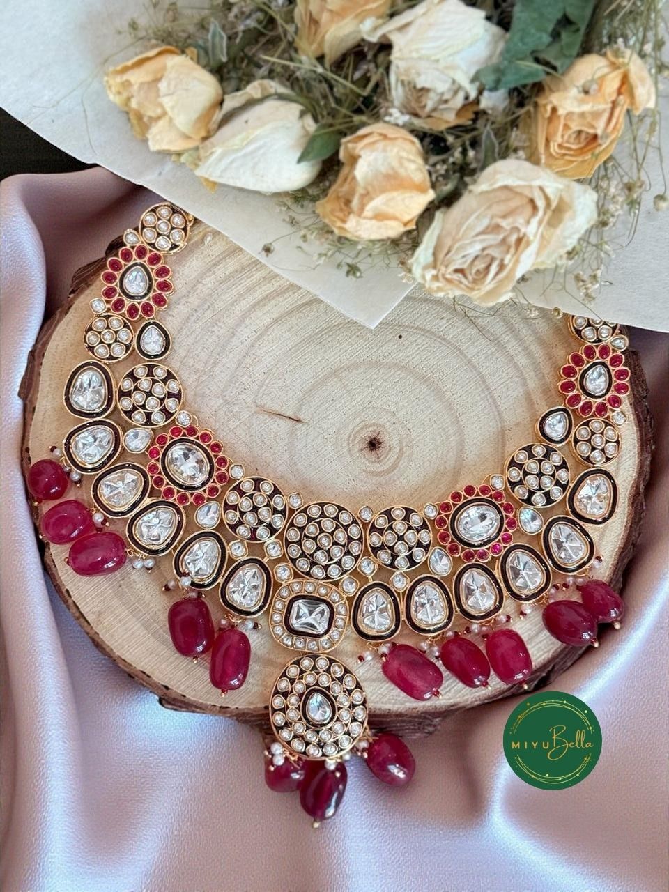 Vaidahi: Stunning Pachi Kundan and Meenakari Jewellery Set