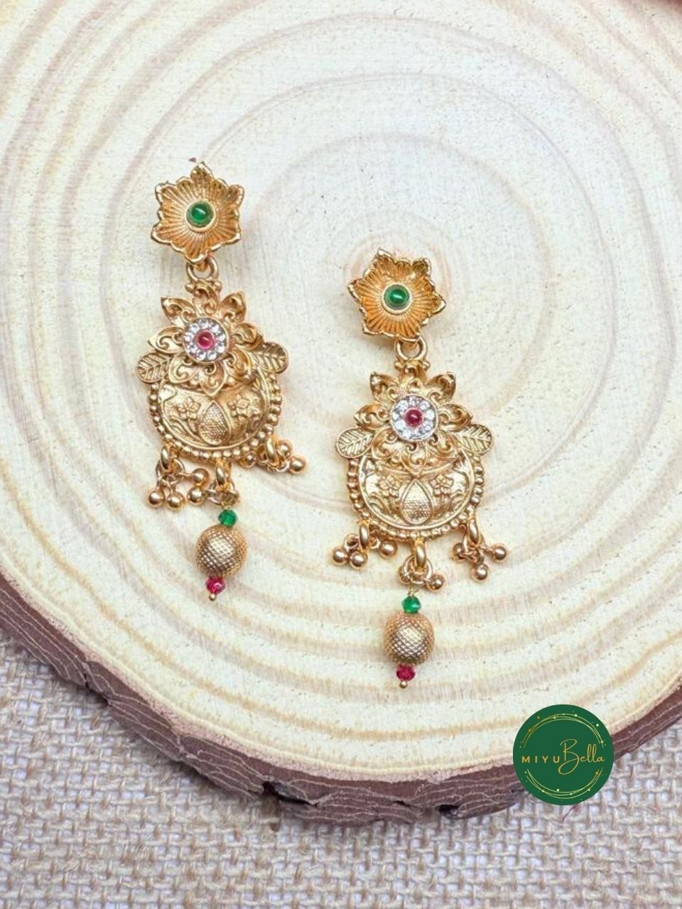 Vamika – Kemp Work, Pearls & Cubic Zirconia Temple Jewellery in Oxidised Gold Polish