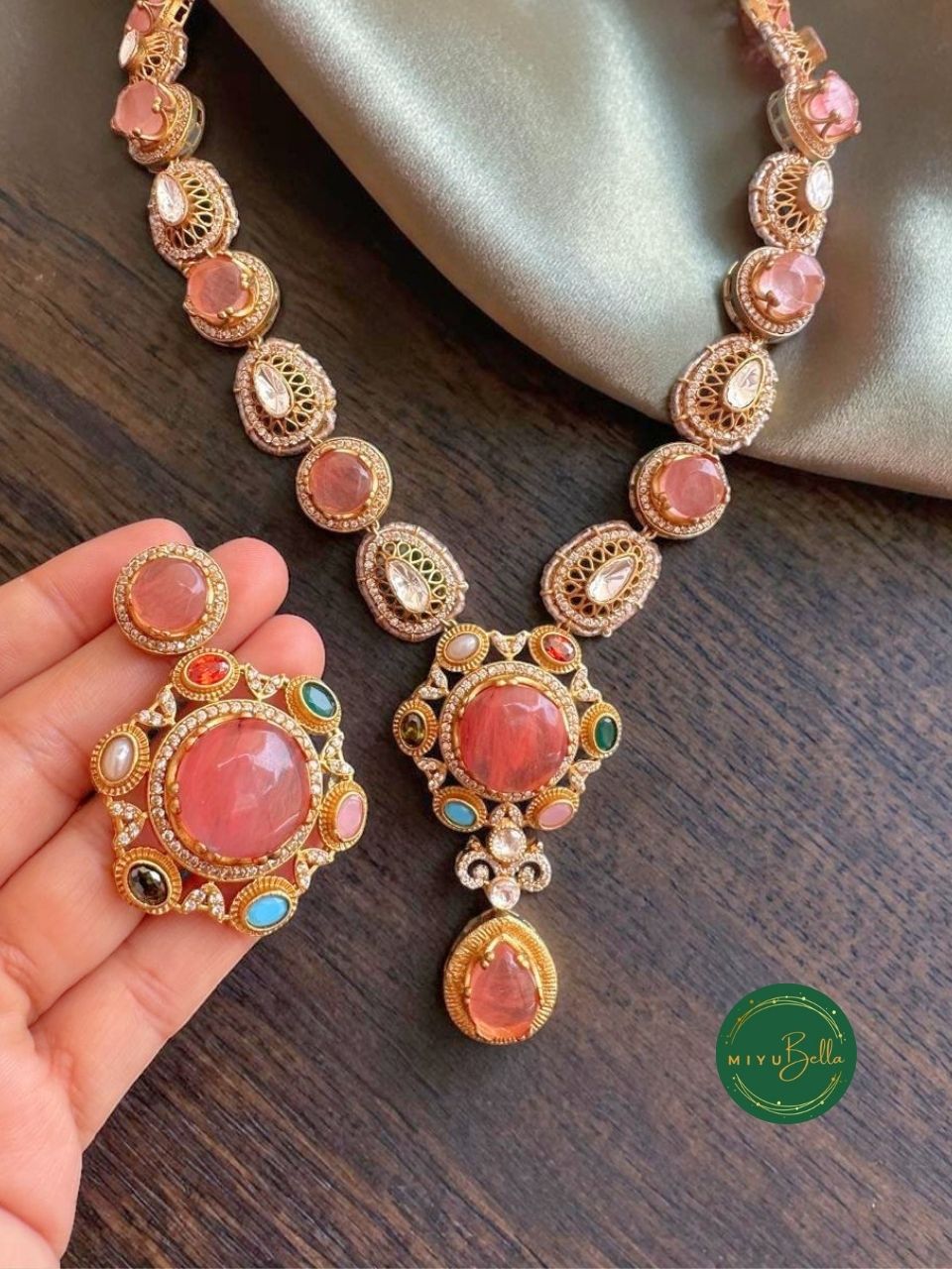 Sabhya - Heirloom-Inspired Vintage Necklace Set