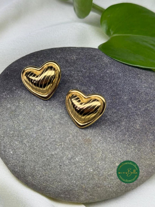 Aurelia – Gold-Tone Heart Stud Earrings