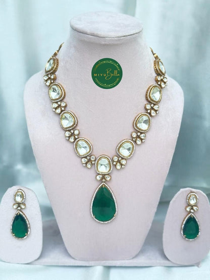 Aadhya: Moissanite Polki and Paachi Kundan Jewellery Set