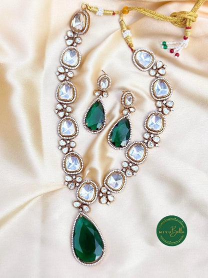 Aadhya: Moissanite Polki and Paachi Kundan Jewellery Set
