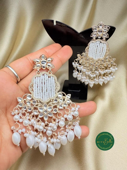 Amina – Kundan Elegance in Antique Gold