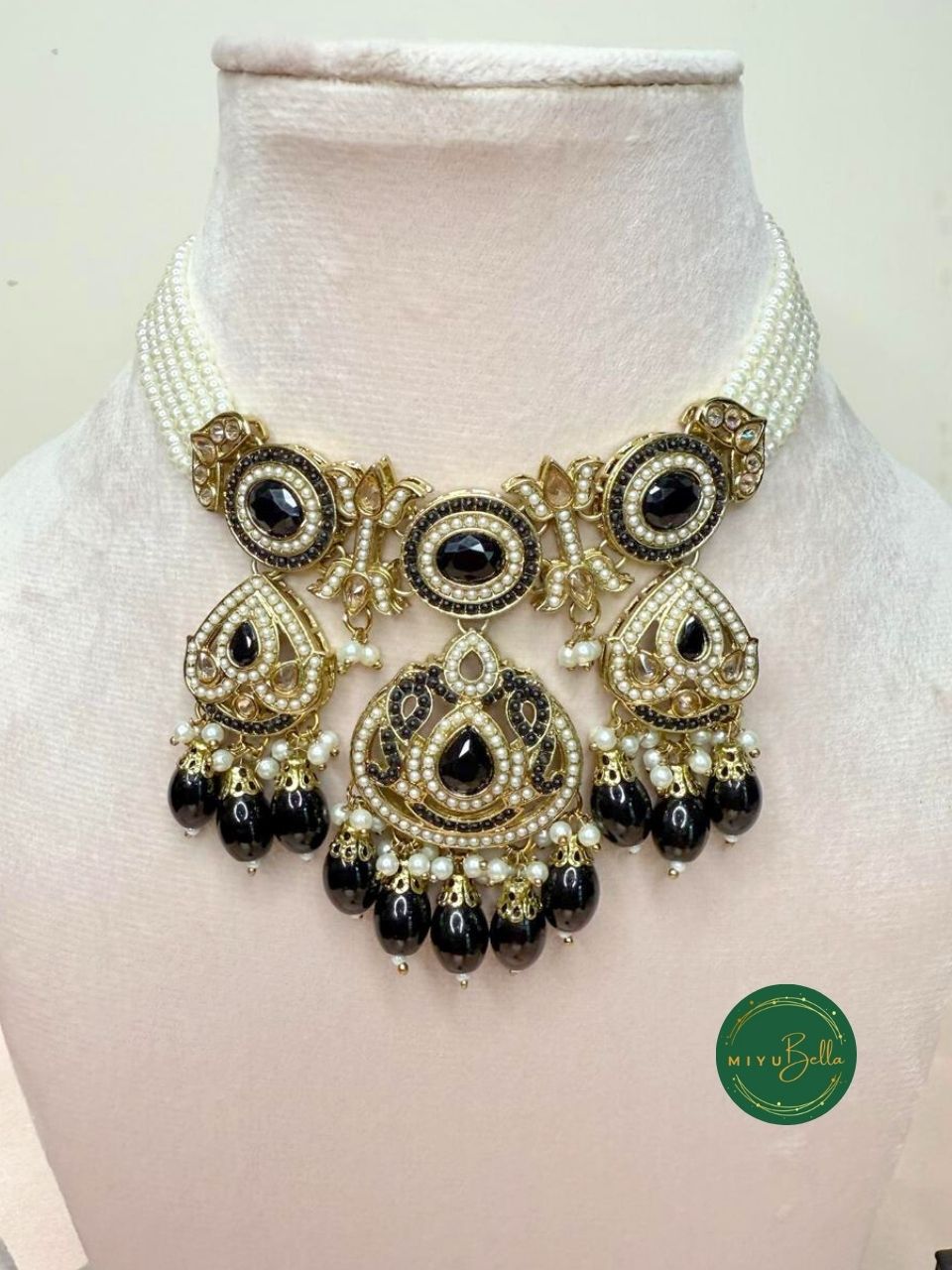 Apsara – Antique Gold American Diamond Jadau Victorian Set