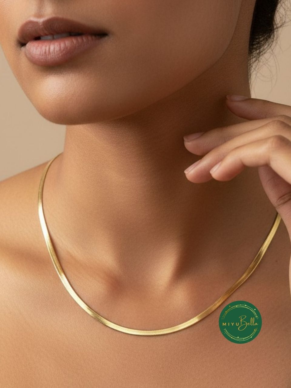 Aster - Classic Herringbone Chain