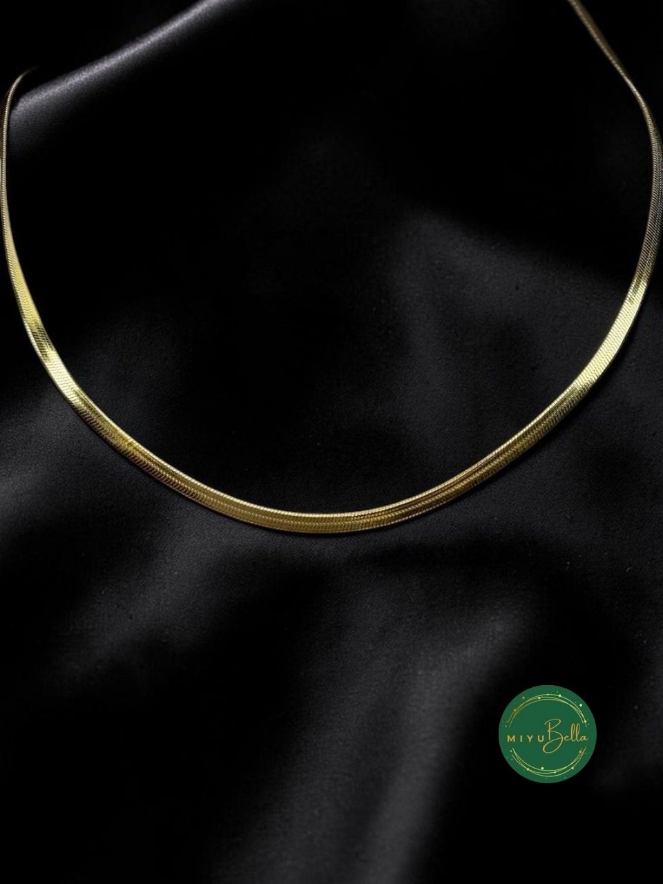 Aster - Classic Herringbone Chain