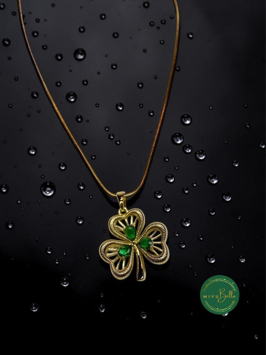 Aster - Emerald Clover Pendant Necklace