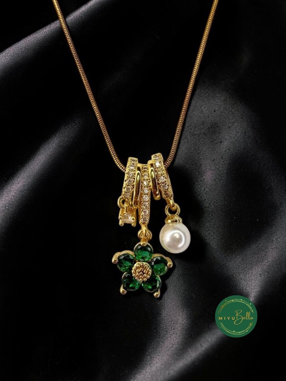 Aster - Flower Charm Pendant Necklace
