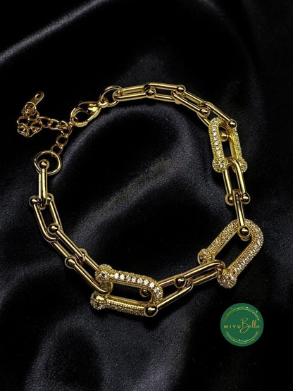 Aster - Pavé Link Bracelet