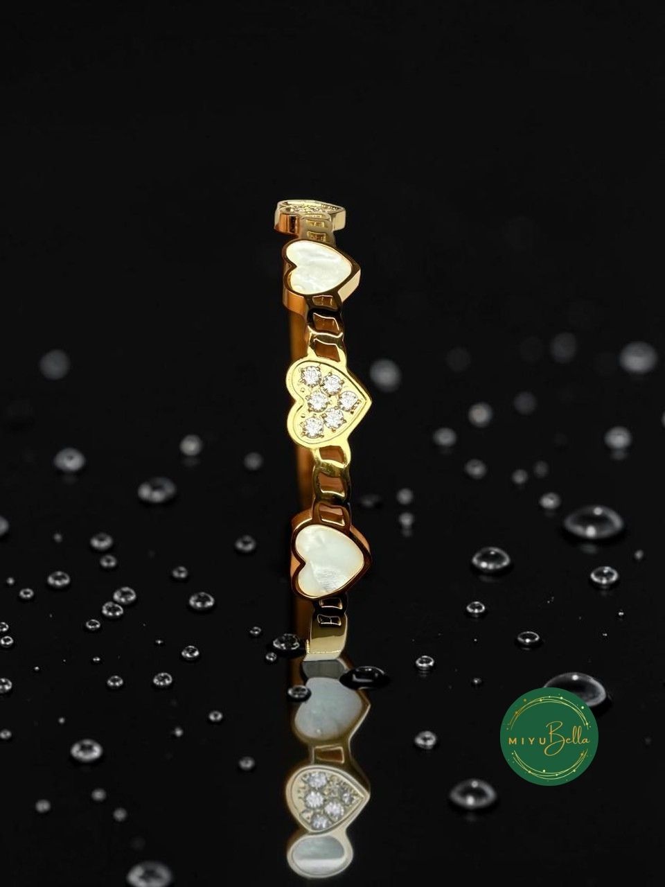 Aurelia - Heart Bracelet