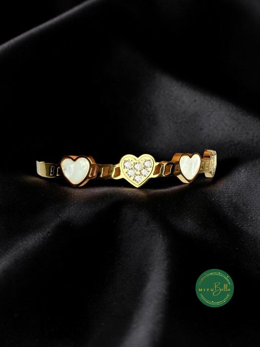 Aurelia - Heart Bracelet