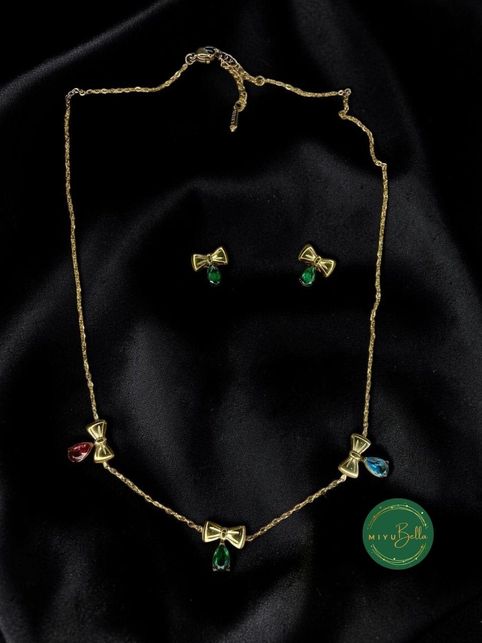 Serena - Bow Charm Necklace & Earrings Set