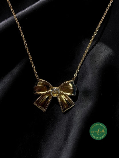 Aurelia - Bow Pendant
