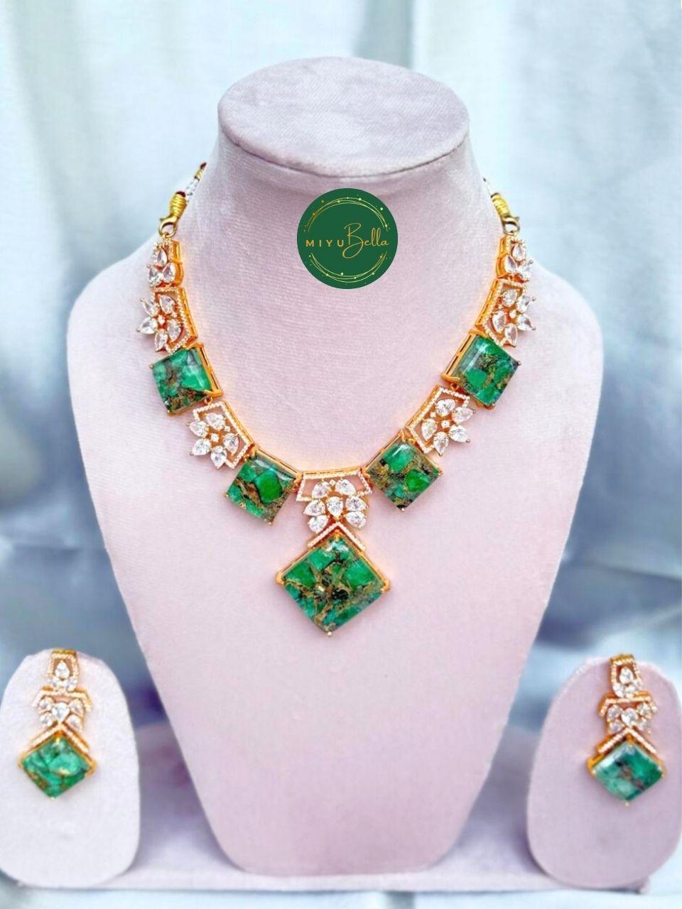 Devanshi – Copper Doublet, American Diamonds and Cubic Zirconia Set