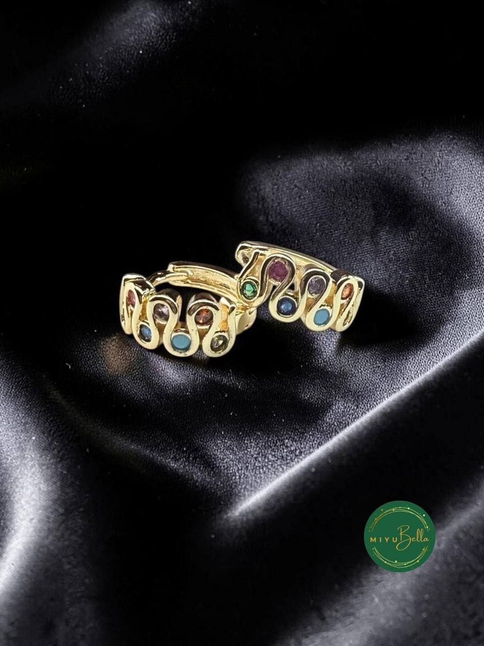 Elara - Wave Hoop Earrings