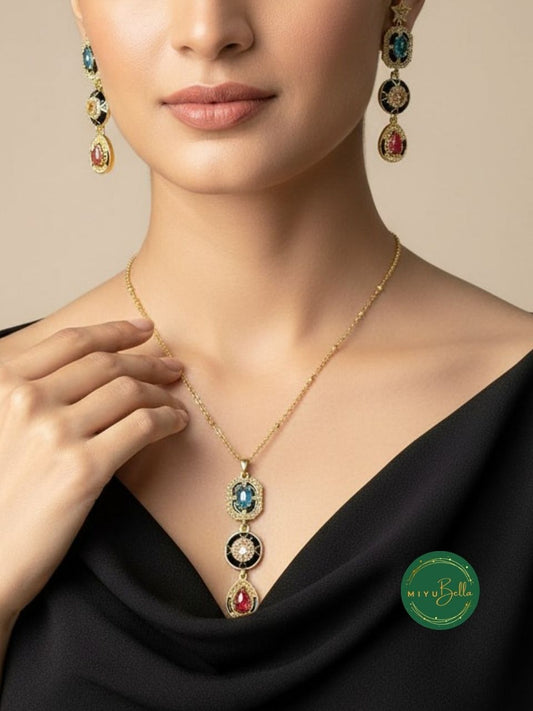 Estelle - Pendant & Earrings Set