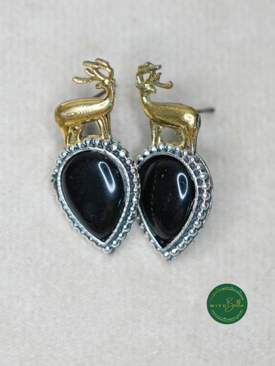 Garima – Dual Tone Antique Finish in Hypoallergenic Brass