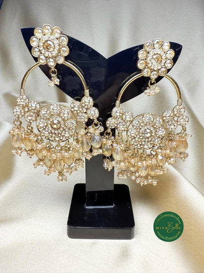 Inaara – Elegant Gold-Toned Chandbalis