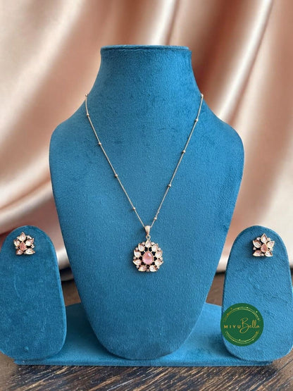 Kahani - Kundan & Moissanite Peach Pendant Set