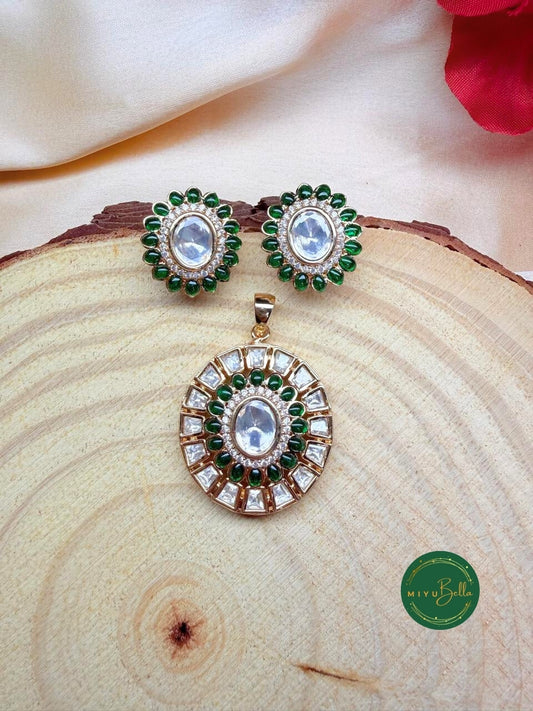 Kahani - Kundan Moissanite Emerald Pendant Set