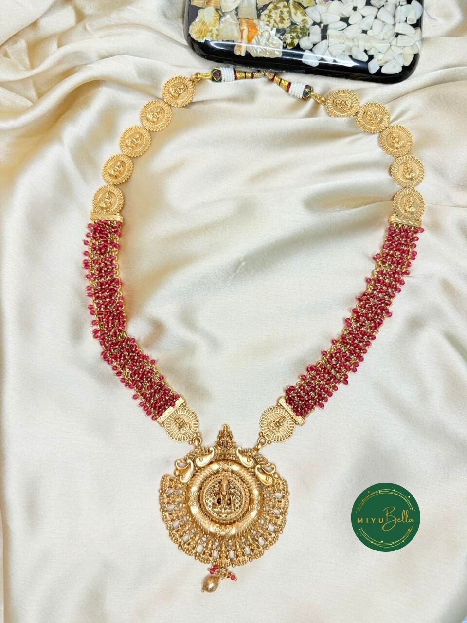 Meenakshi – Temple Set with Kemp Work and Oxidised Gold Finish