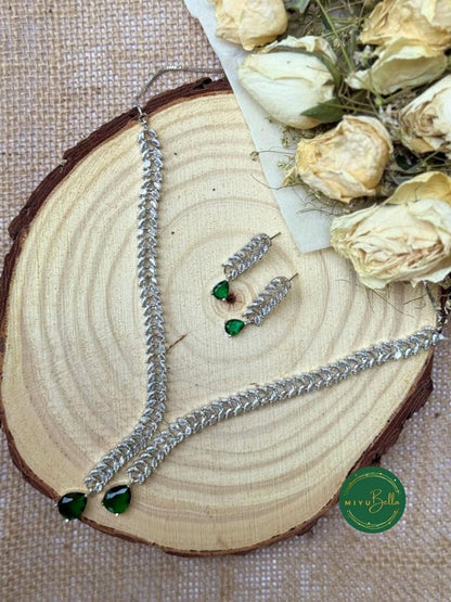 Mia – Victorian Design American Diamond Necklace