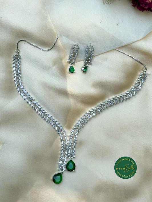 Mia – Victorian Design American Diamond Necklace