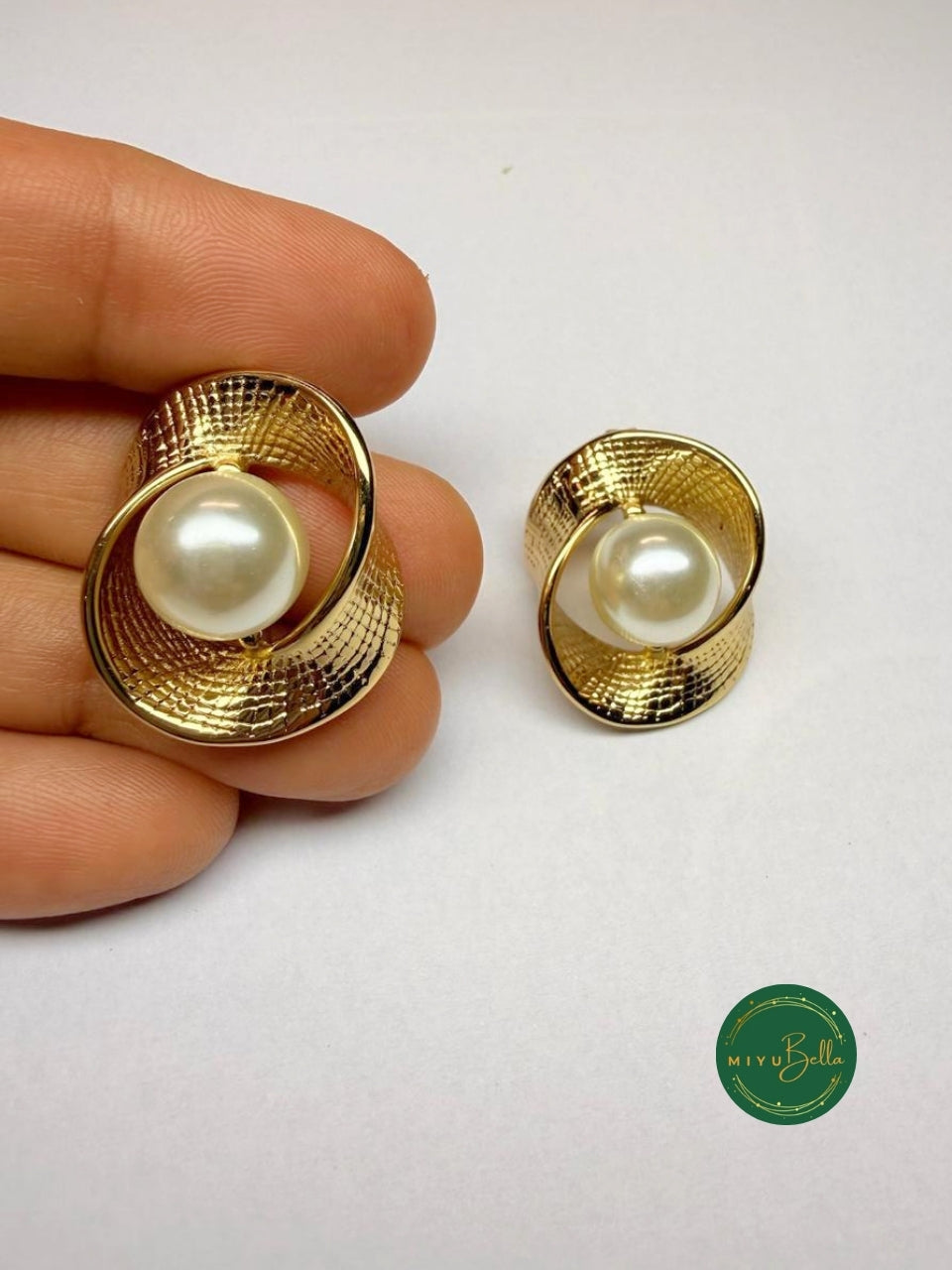 Aurelia - Pearl Orbit Stud Earrings