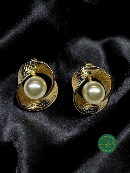 Aurelia - Pearl Orbit Stud Earrings