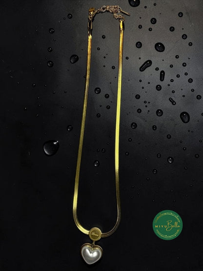 Aurelia - Heart Pendant