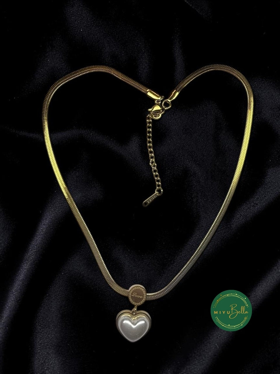 Aurelia - Heart Pendant