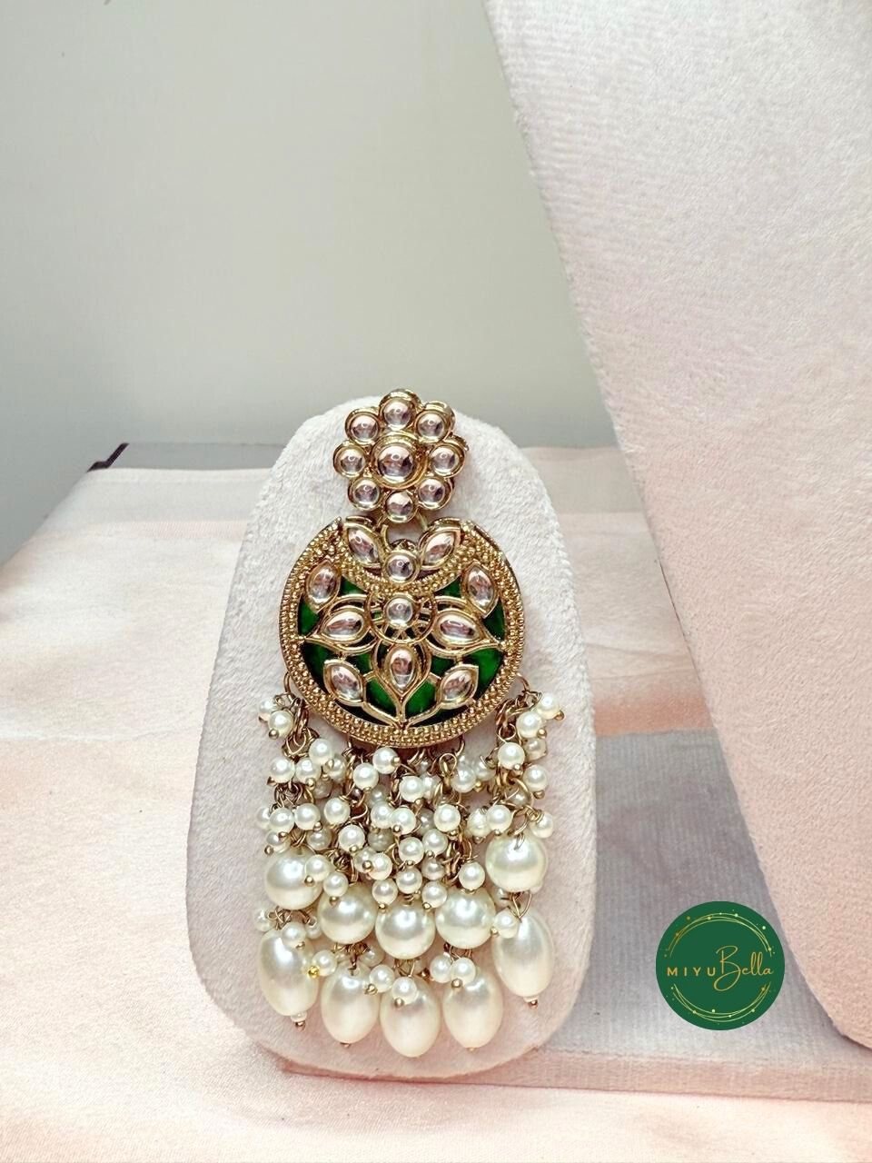 Rukmini – Kundan & Pearl Emerald Green Statement Necklace Set