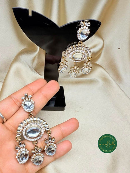 Saanchi – Antique Gold Kundan Statement Earrings