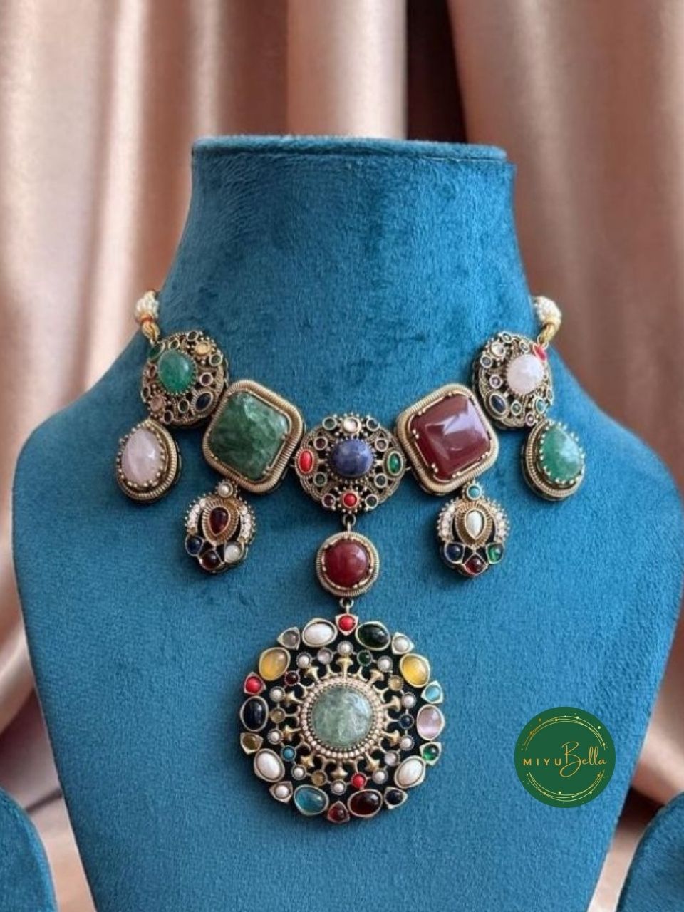 Sabhya - Vintage Statement Necklace