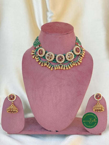 Meera - Elegant Kundan, Kemp and Pearl Choker