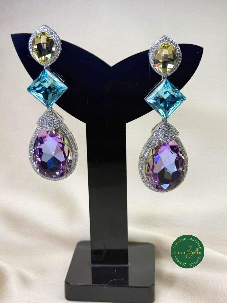 Señorita: Sparkling Austrian Crystals in Vibrant Colors