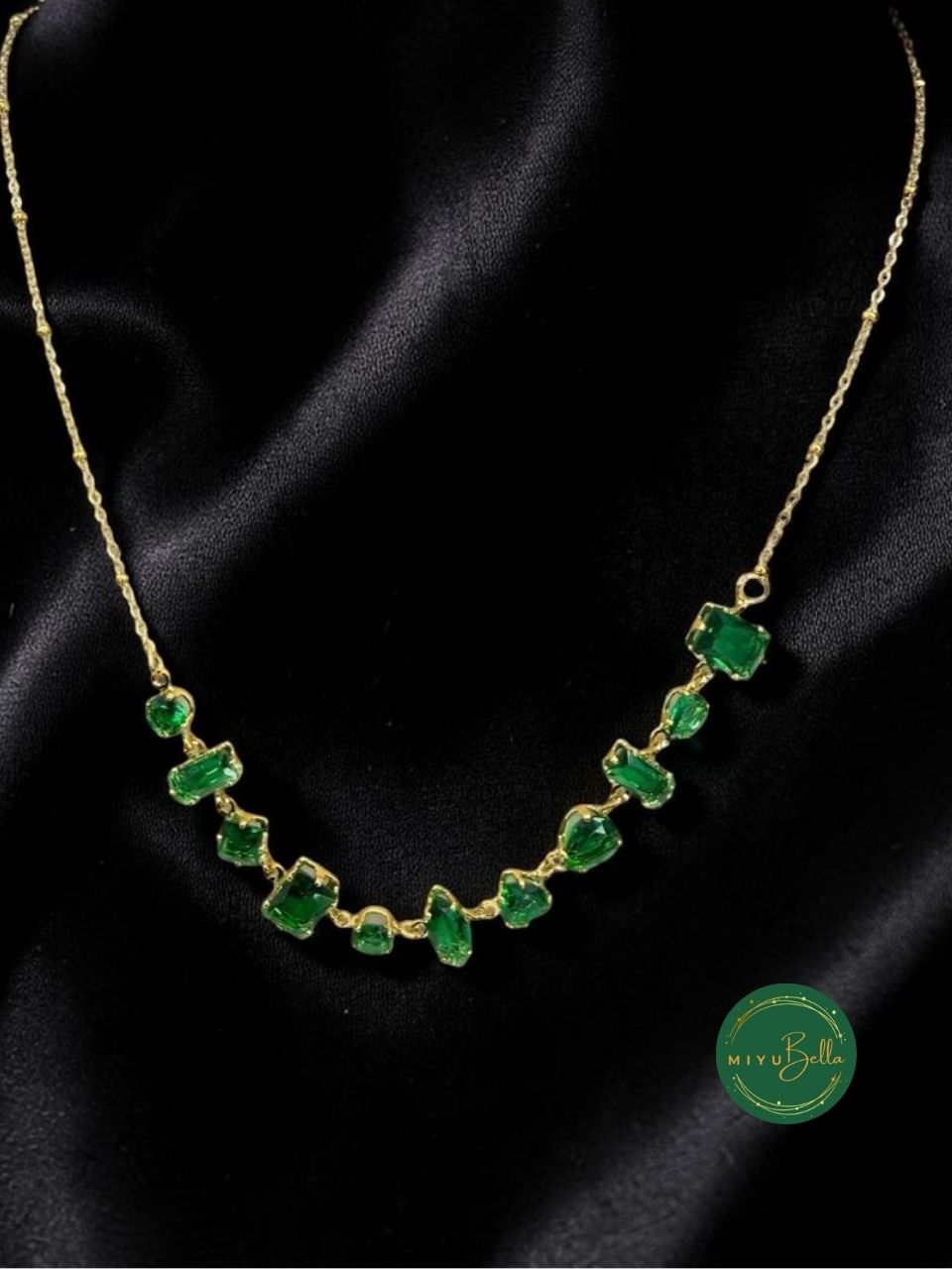 Serena - Emerald Crystal Necklace