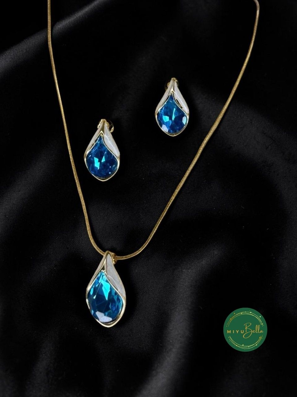 Serena - Ocean Blue Pendant Set
