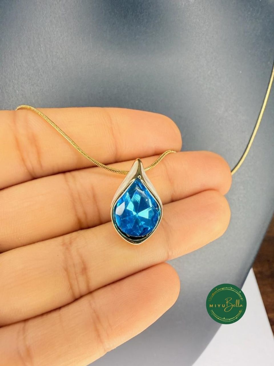 Serena - Ocean Blue Pendant Set