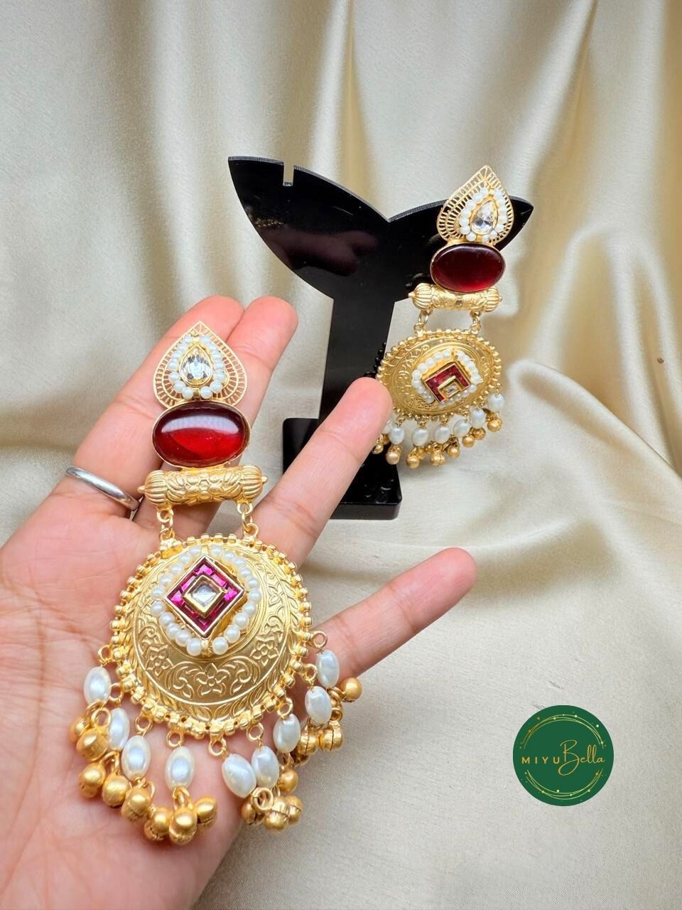 Shayla - Antique Gold Kundan Elegance