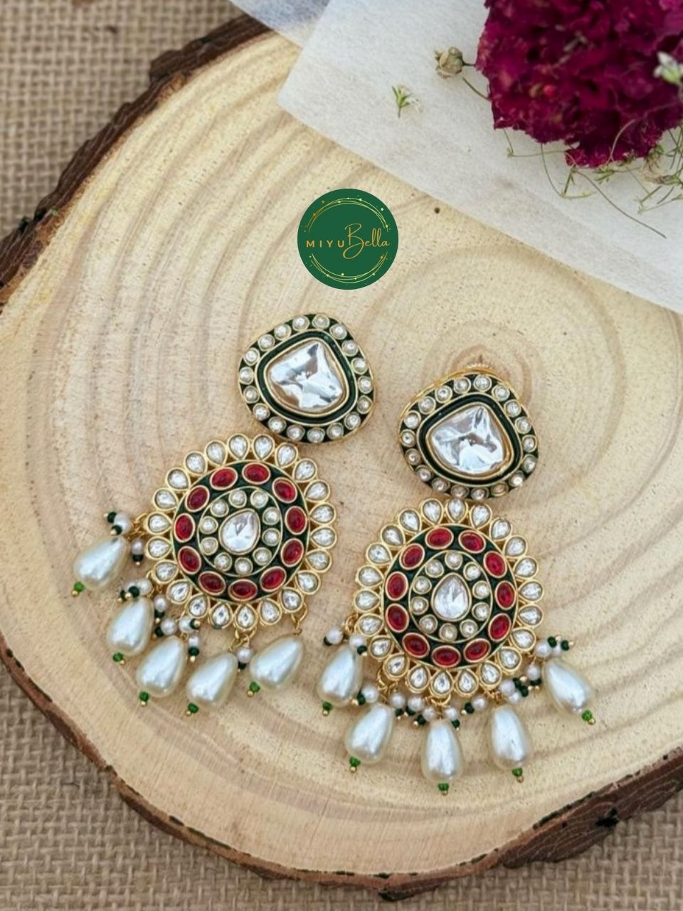 Vaidahi: Pachi Kundan and Meenakari Set