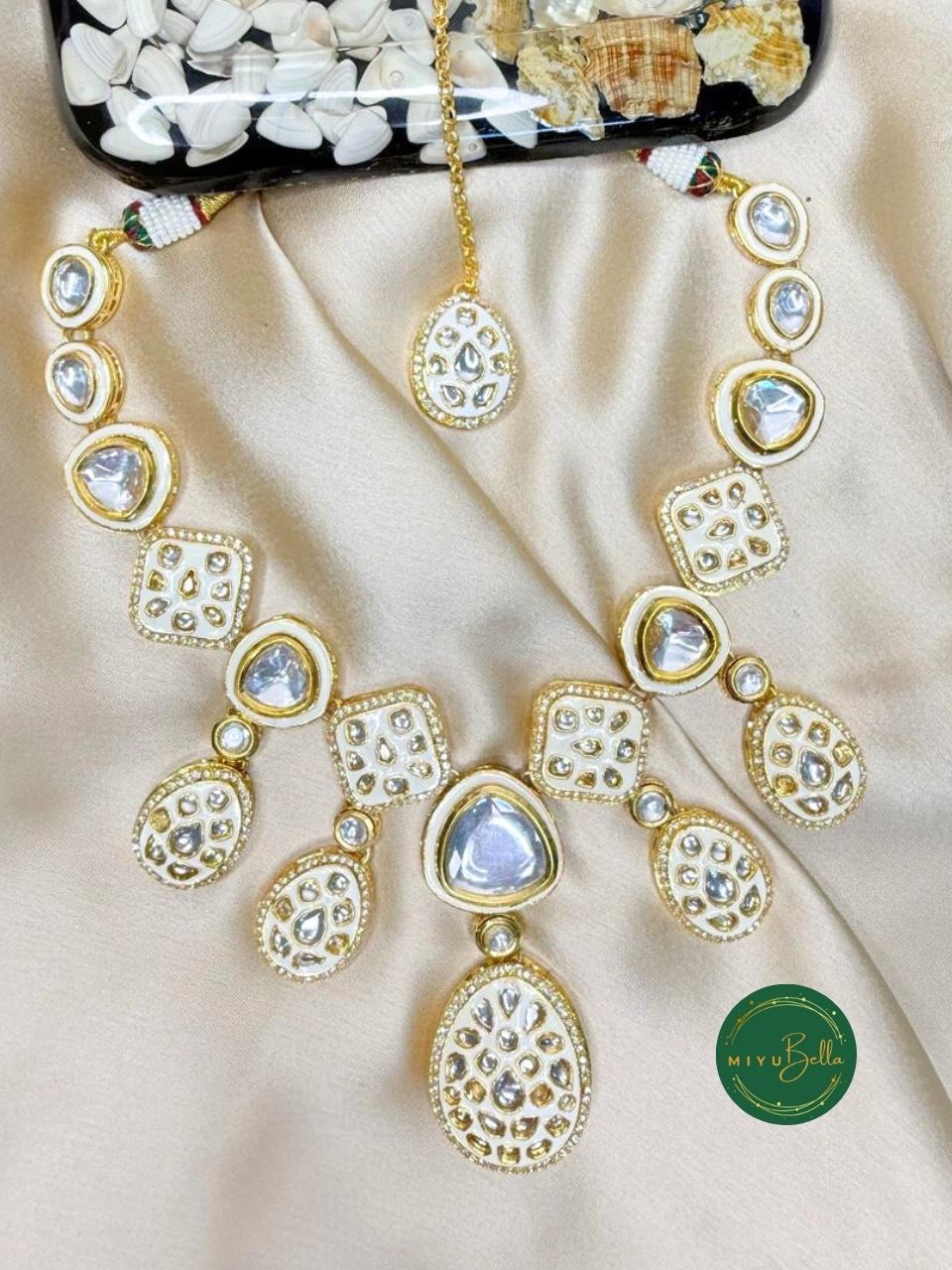 Vaidahi - Pachi Kundan, Meenakari, Kemp, and Cubic Zirconia Jewellery Set