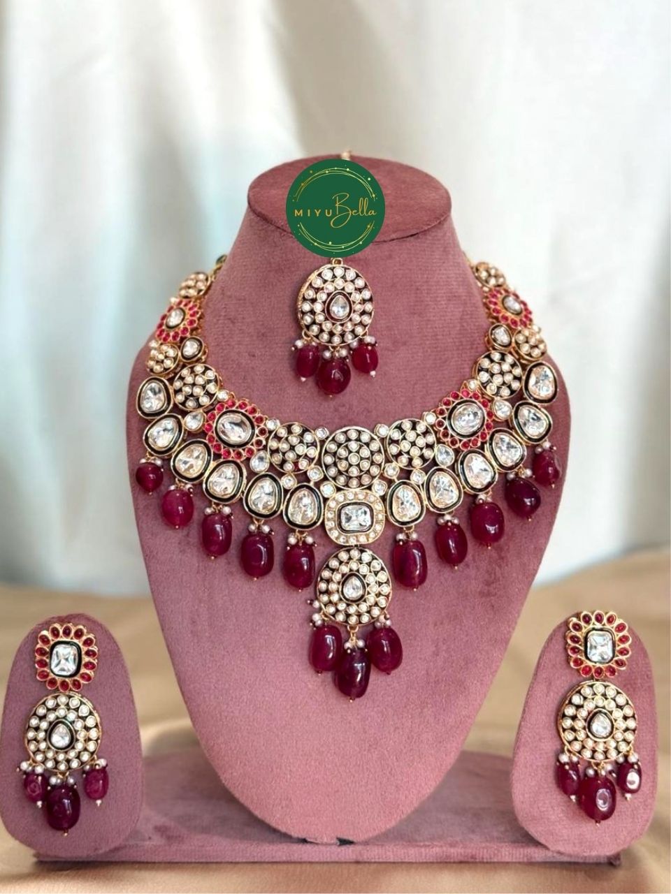 Vaidahi: Stunning Pachi Kundan and Meenakari Jewellery Set