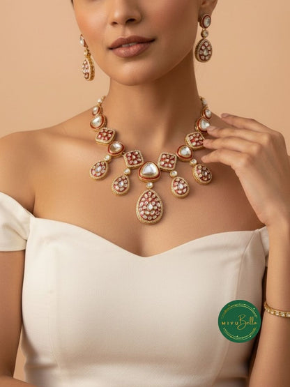 Vaidahi: Pachi Kundan and Meenakari Jewellery Set